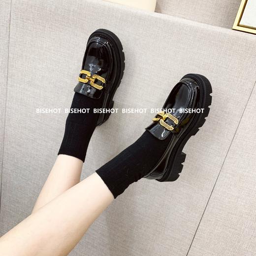 新品贴皮薄绒垫柔软百搭乐福鞋756B15671 商品图2