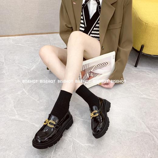 新品贴皮薄绒垫柔软百搭乐福鞋756B15671 商品图3