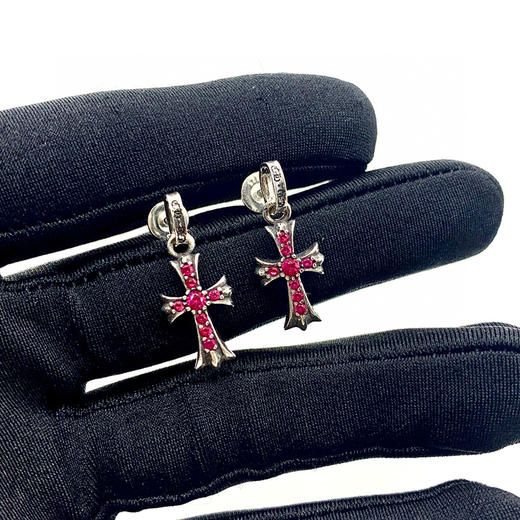 𝗖𝗵𝗿𝗼𝗺𝗲 𝗛𝗲𝗮𝗿𝘁𝘀 Babyfat 镶红钻耳钉 商品图4