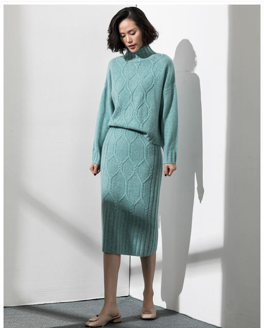 “old money"颈袖添香品牌2024秋冬 清水蓝羊绒套裙 J93E4062 商品图2