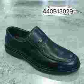 新品秋季男士牛皮舒适百搭男休闲单鞋440B13029