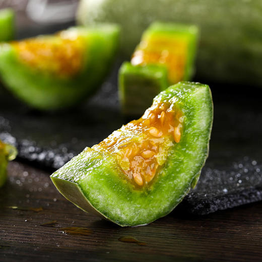 羊角蜜既有养眼的翠绿又有爽口的酥脆  一口下去真的可以爽到心窝里  真的是满口生香！！ 商品图2