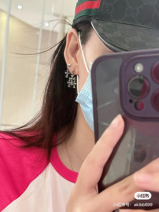 𝐂𝐡𝐫𝐨𝐦𝐞 𝐡𝐞𝐚𝐫𝐭𝐬克罗心 三十字架耳钉 商品图0