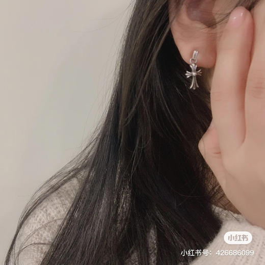 𝗖𝗵𝗿𝗼𝗺𝗲 𝗛𝗲𝗮𝗿𝘁𝘀 Babyfat 镶石耳钉 商品图1