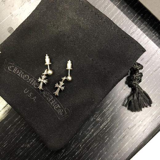 吴亦凡同款十字架吊坠耳钉 商品图6