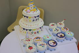 双层翻糖帽宝宝周岁（纸杯蛋糕需额外购买）