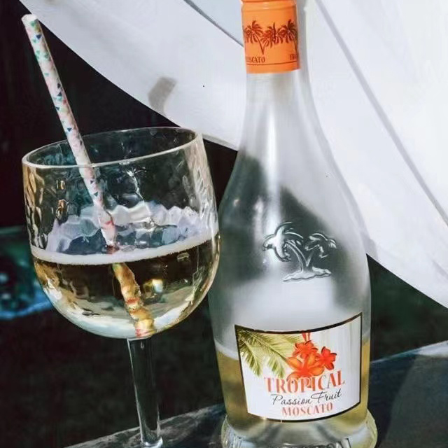 宝熙莫斯卡托百香果甜白葡萄酒