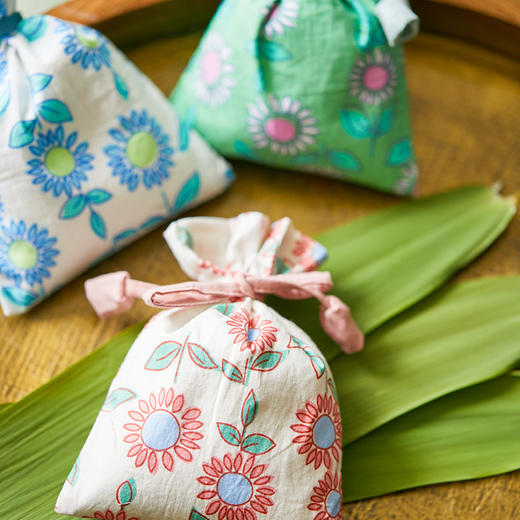 春意碎花系列香薰包衣柜持久香囊 商品图1