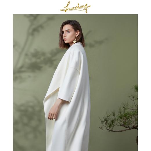 4F   LUOZHENG 罗峥华服大衣 商品图3