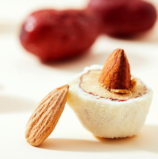 【强丽】精选杏仁奶枣 商品图1