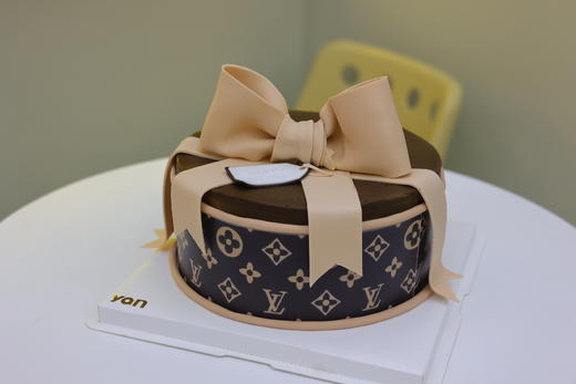 LV蝴蝶结(需提前一天预定) 商品图0