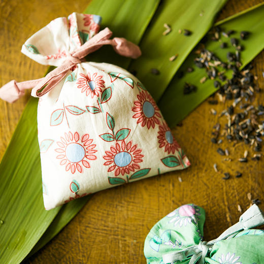 春意碎花系列香薰包衣柜持久香囊 商品图2