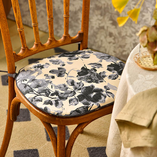 水墨玫瑰系列椅垫四季通用加厚防滑椅垫 商品图1