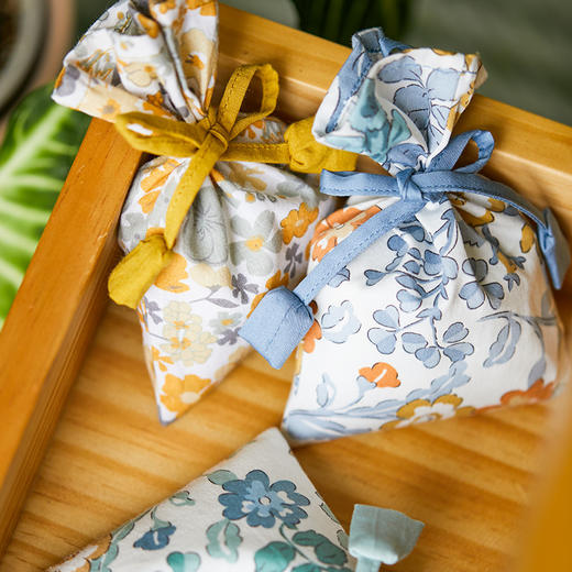 春意碎花系列香薰包衣柜持久香囊 商品图0