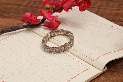 新款五彩水晶手排13mm 商品图0