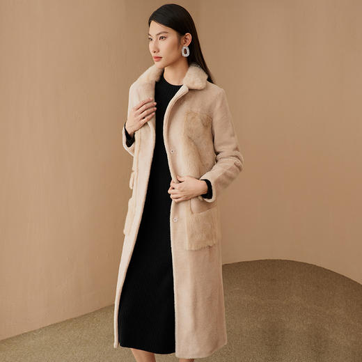 EITIE爱特爱冬季新款时尚优雅翻领保暖水貂毛皮草外套女6893521 商品图4