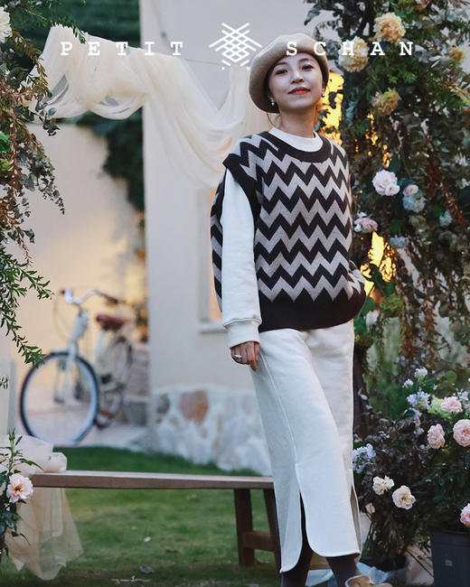 PETIT SCHAN小闪 CLO#149 little fluffy 毛绒绒 加厚加绒牦牛绒有机棉圆领厚卫衣/卫衣裙 商品图9