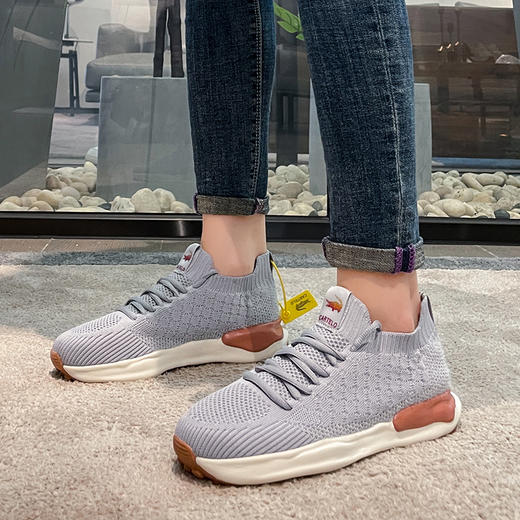 【有书】秋冬款卡帝乐防水防污运动鞋 商品图0