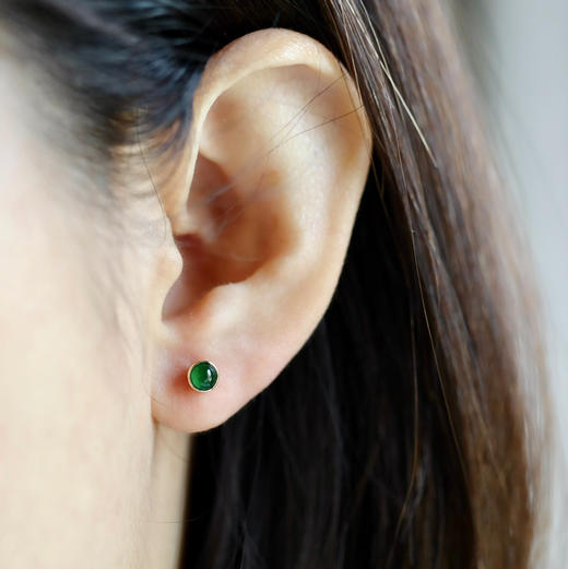 冰种阳绿翡翠蛋面耳钉18k黄金镶嵌 商品图8