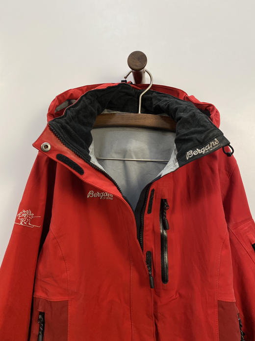 ＊Berqans 挪威百年品牌 户外机能外套 _ODJK(M) 商品图5