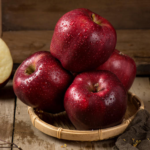 【果蔬精选】甘肃天水花牛苹果精品（顺丰直达）产自海拔1500米的黄土高原 颜值出众 果肉饱满 可脆可粉 甘甜多汁 商品图4