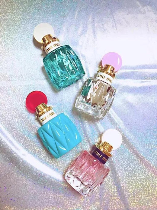 第一眼就爱上的Q版香水！四代终于凑齐了！时尚女士香氛 花果香味清新淡雅香水20ml*4瓶套装 商品图1