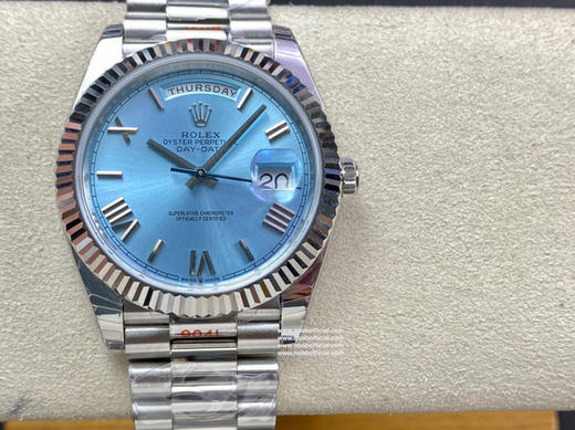 NOOB劳力士星期日志型40mm（126331）
1⃣️ 蓝宝石镜面，日历2.5倍放大镜，效果同步原版。
2⃣️蚝式表壳结构，一体中层表壳，旋入式底盖及上链表冠 商品图11