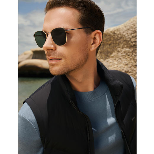 YvesFigarau伊夫·费嘉罗羽绒背心944720 商品图2