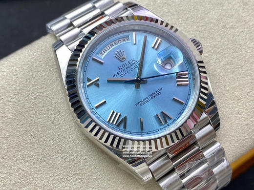 NOOB劳力士星期日志型40mm（126331）
1⃣️ 蓝宝石镜面，日历2.5倍放大镜，效果同步原版。
2⃣️蚝式表壳结构，一体中层表壳，旋入式底盖及上链表冠 商品图14