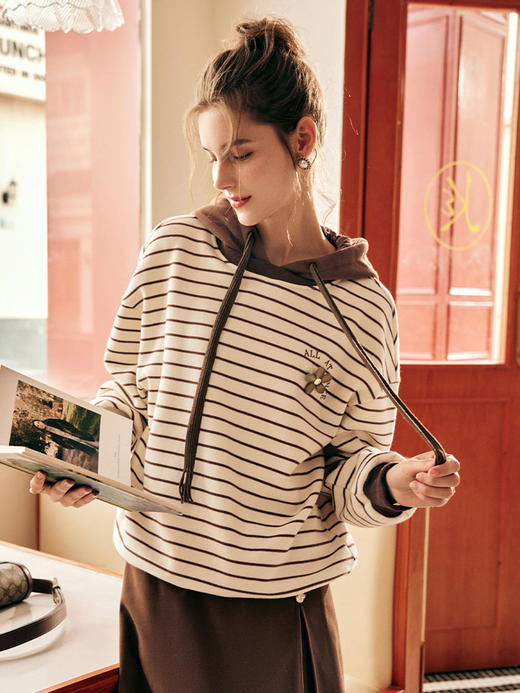 OLrain欧芮儿法式条纹连帽加绒卫衣女秋冬2022年新款复古撞色上衣 商品图1