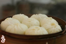 【嵊州老面小笼包】老面鲜肉，自然发酵，手工包制 ✔可蒸可煎，满足挑剔的胃。800克/袋，第三方仓库顺丰/丰网随机发货，江浙沪皖包邮~