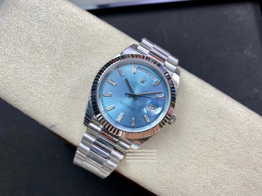 NOOB劳力士星期日志型40mm（126331）
1⃣️ 蓝宝石镜面，日历2.5倍放大镜，效果同步原版。
2⃣️蚝式表壳结构，一体中层表壳，旋入式底盖及上链表冠 商品图7