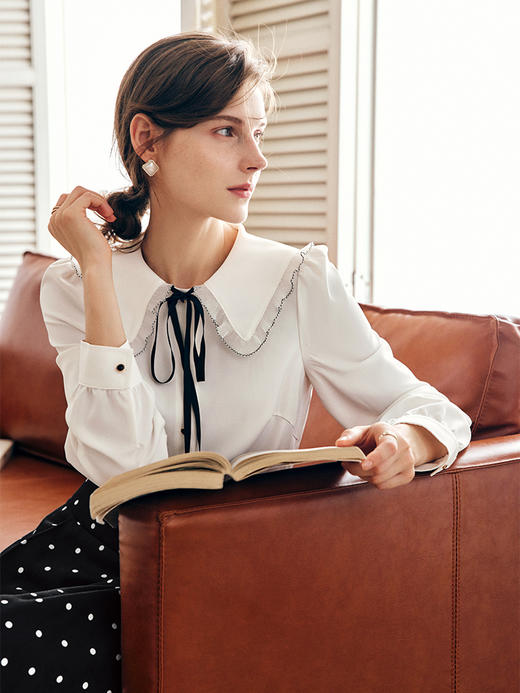 OLrain欧芮儿法式白色雪纺蕾丝衫女秋季2022年新款减龄娃娃领衬衣 商品图0