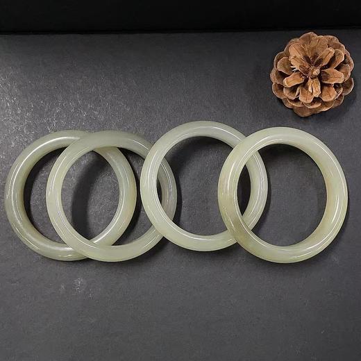 和田玉冰底熟藕粉色手镯-精品圈口58以内 商品图0