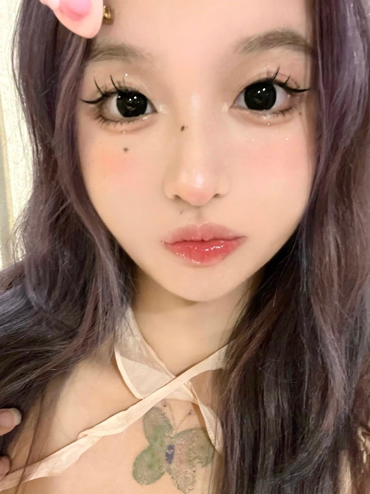 1000g0o01g2es1jcam0005nj9jctg9djlq0eaov8