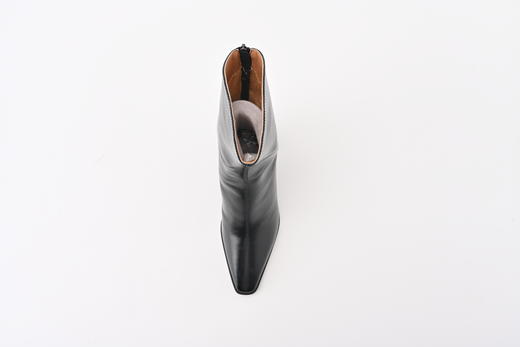 芭芭拉尖头时尚百搭中筒高跟靴 商品图3