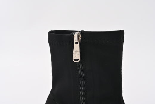 芭芭拉舒适粗跟尖头短靴 商品图3