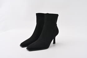 芭芭拉方头细跟绒面黑色短靴