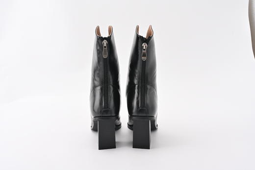 芭芭拉尖头时尚百搭中筒高跟靴 商品图1