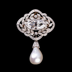 独角鹿西洋古董欧洲黄金底铂金镶嵌钻石天然珍珠吊坠花环造型胸针