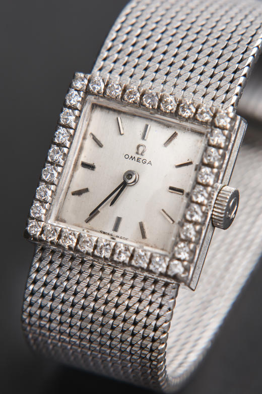 独角鹿西洋古董瑞士钟表世家品牌18K白金镶嵌钻石古董女士腕表 商品图2