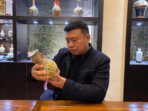 洋彩黄锦地乾坤交泰转旋瓶 商品图0