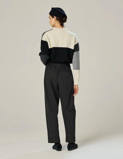 Margaret Howell 黑白灰几何拼色圆领羊绒衫 商品图7