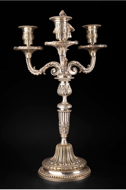 独角鹿西洋古董摆件法国路易⼗六⻛格四枝单枝可变换镀银烛台一对 商品图2