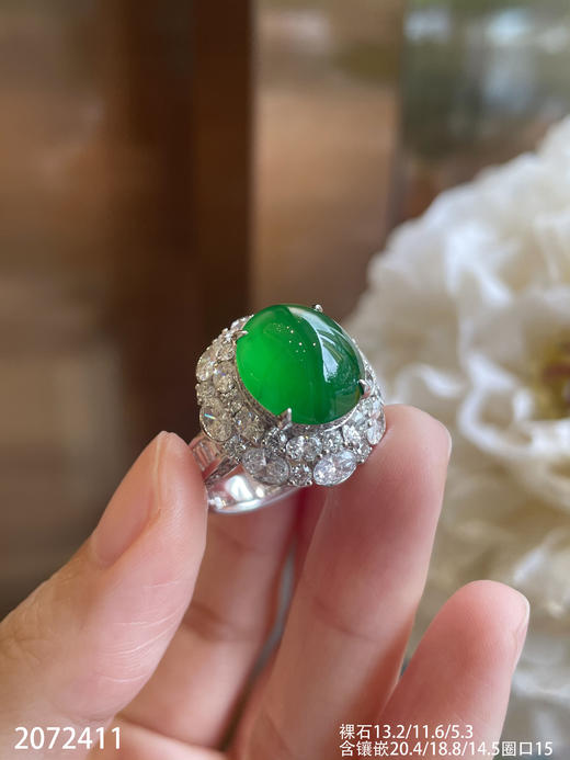 老坑高冰帝王绿蛋面戒指【2072411】具体价格微信咨询 商品图3