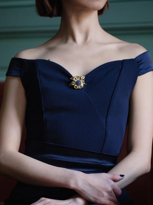 独角鹿西洋古董首饰法国珠宝世家花朵型18k黄金镶双色蓝宝石胸针 商品图1