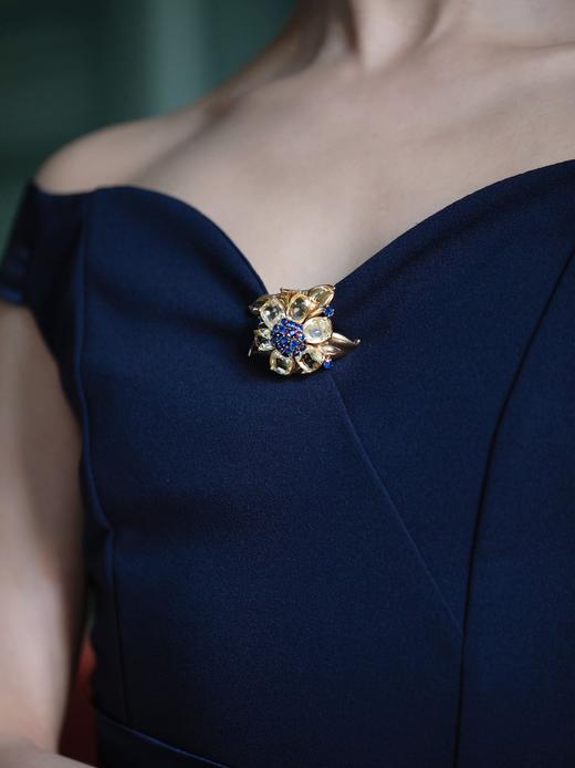 独角鹿西洋古董首饰法国珠宝世家花朵型18k黄金镶双色蓝宝石胸针 商品图2