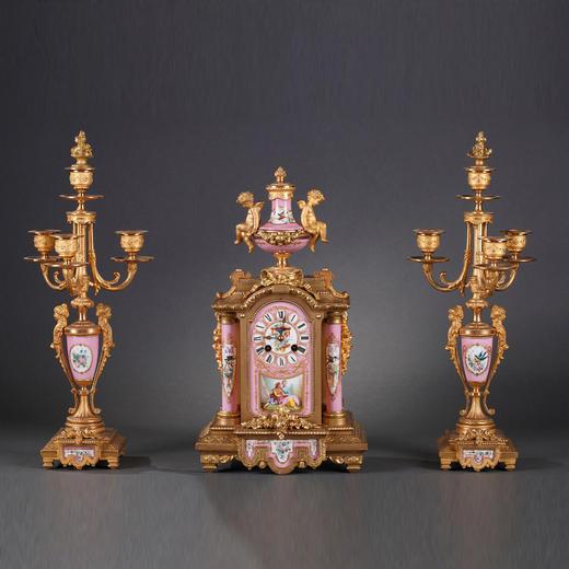 【已售】独角鹿西洋古董法国出品手绘瓷画铜鎏金装饰座钟烛台三件套 商品图0