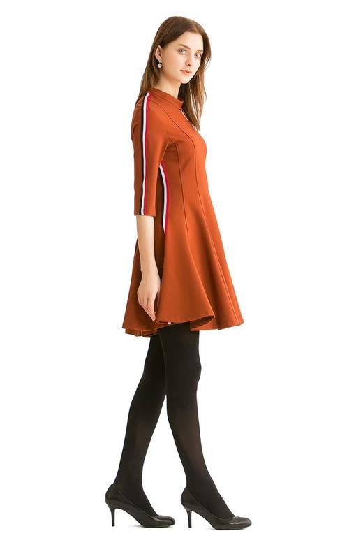 NOIR 时髦运动感连衣裙 796 商品图1