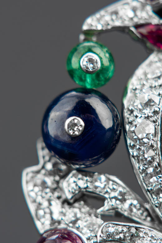 独角鹿西洋古董珠宝首饰法国铂金镶嵌祖母绿红宝石蓝宝石钻石胸针 商品图3